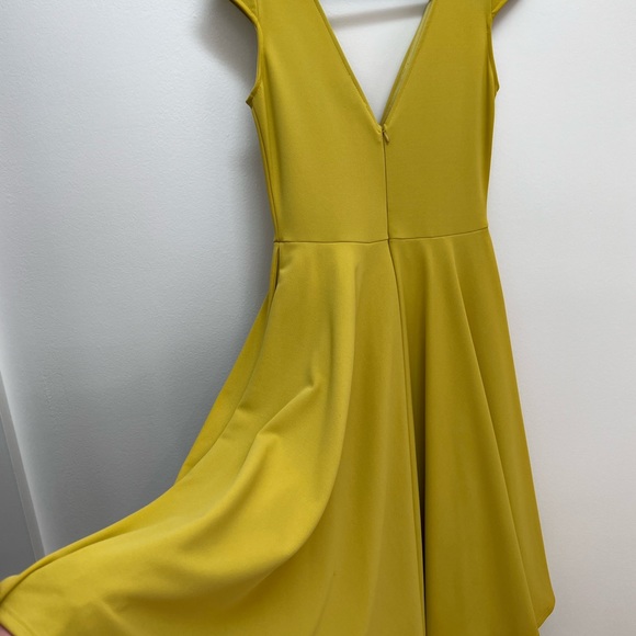 Unique Vintage Glamazon Dress size Medium - Picture 3 of 7